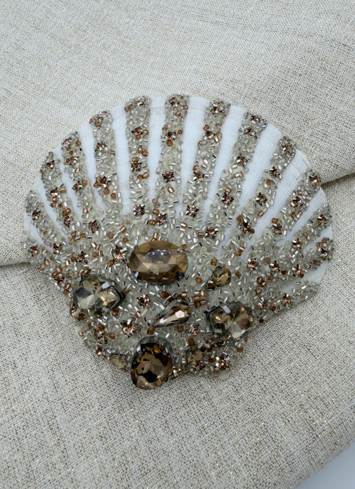 1 Chic Shell Amber Table Accent